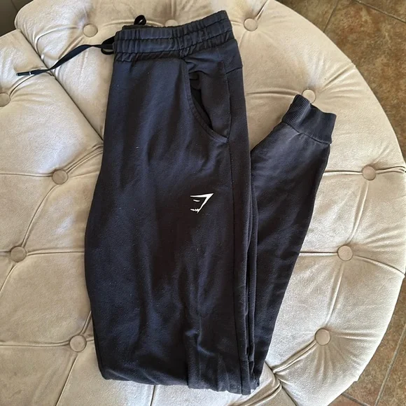 Gymshark Joggers Women’s Small (Black) - Picture 1 of 4